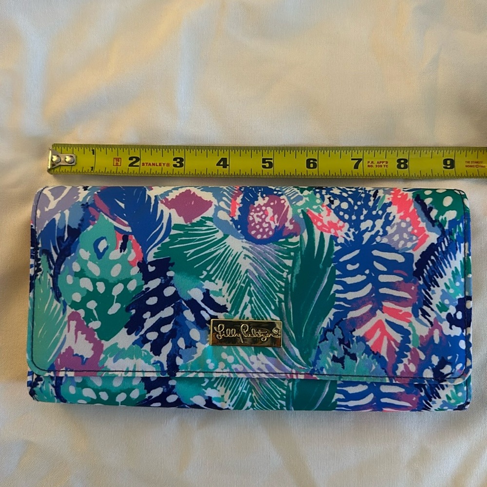 Lily Pulitzer wallet